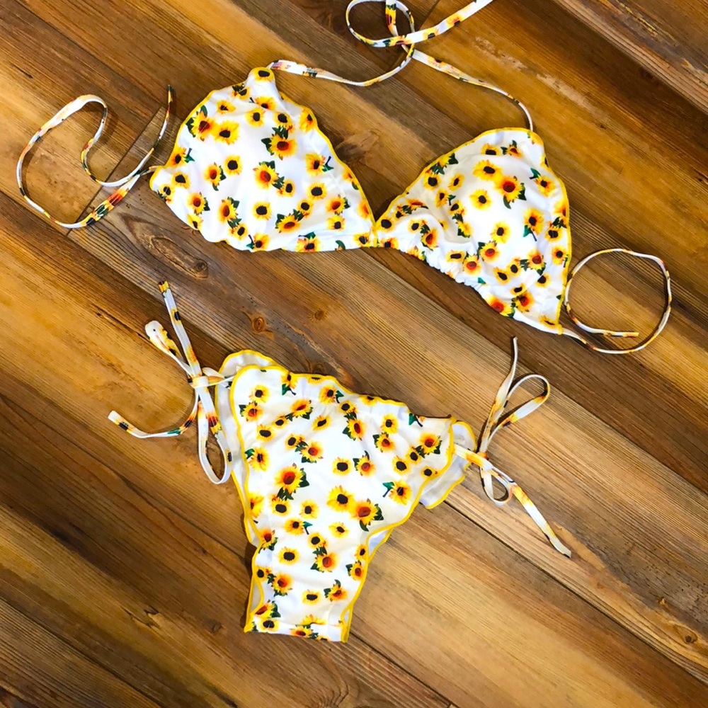 String Bikini